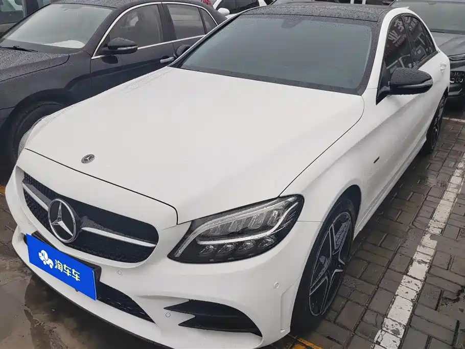 Mercedes-Benz C-Class 2021