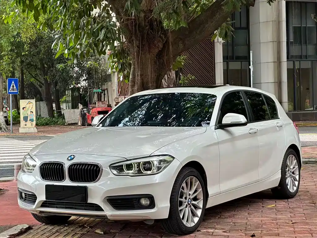 BMW 1 Series (Import) 2015