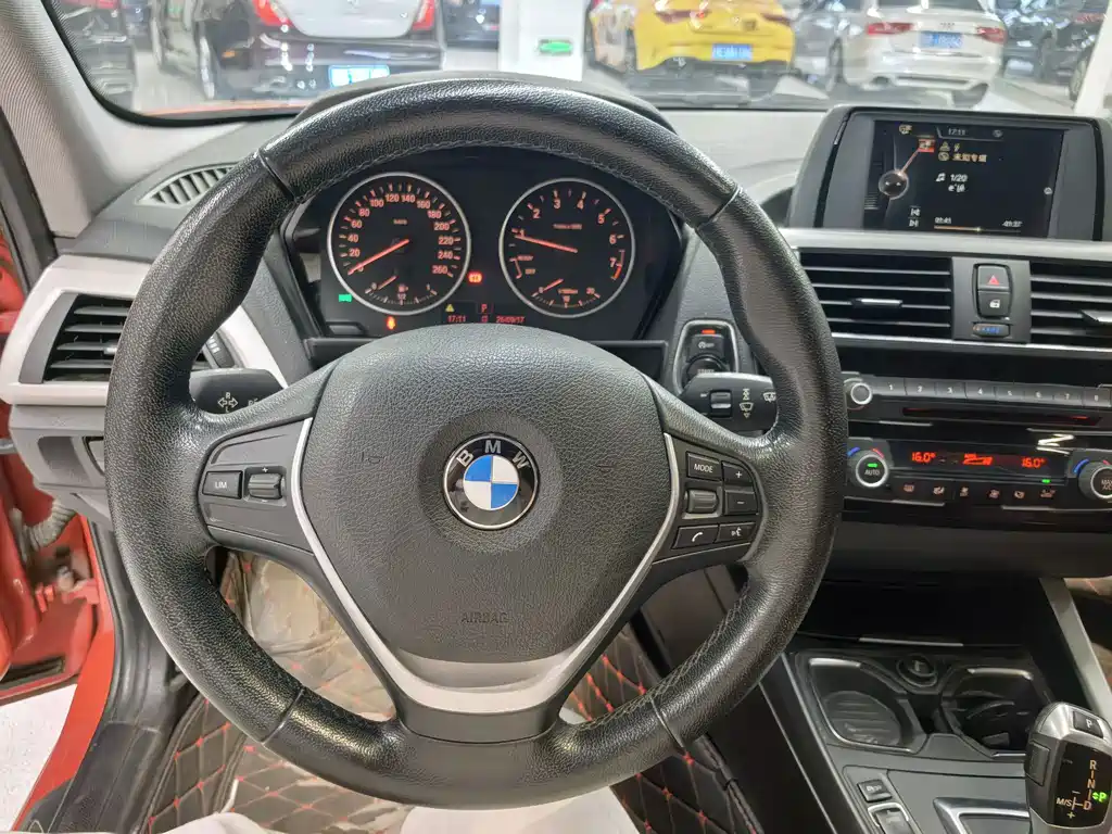 BMW 1 Series (Import) — миниатюра 9