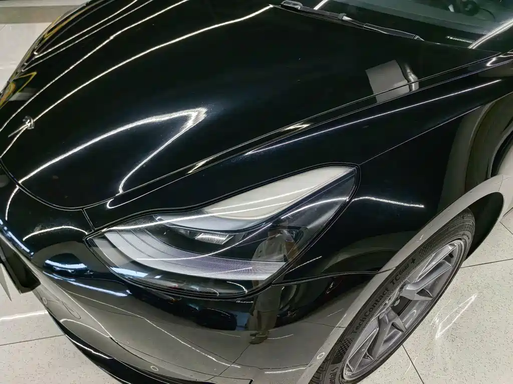 Tesla Model 3 — миниатюра 13
