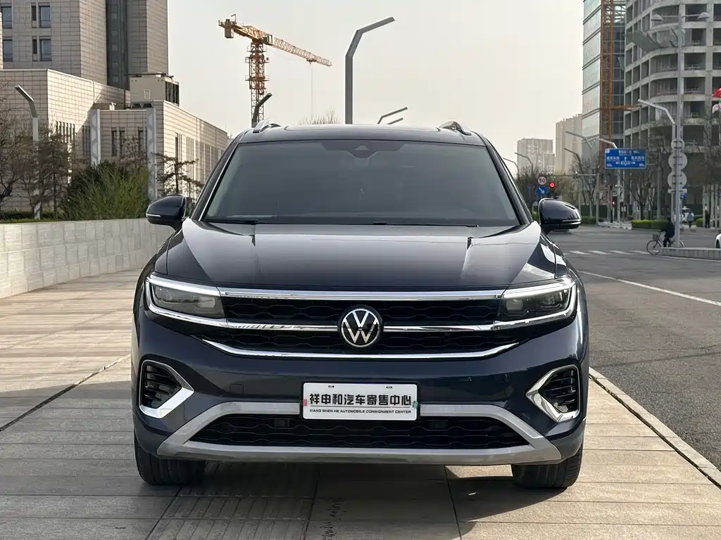 Volkswagen Viloran 2022 380TSI Luxury Pro 6 мест