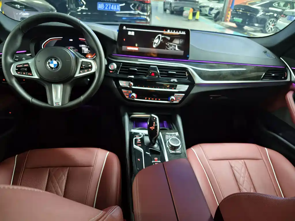 BMW 5 Series — миниатюра 5