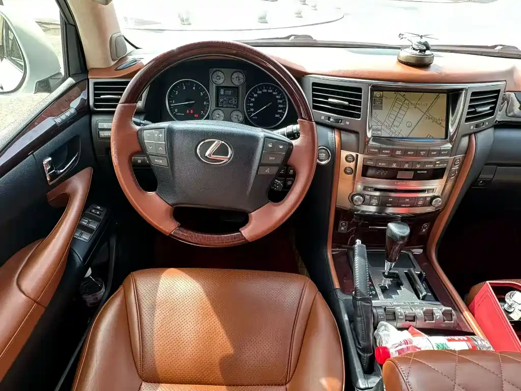 Lexus LX 2009 570