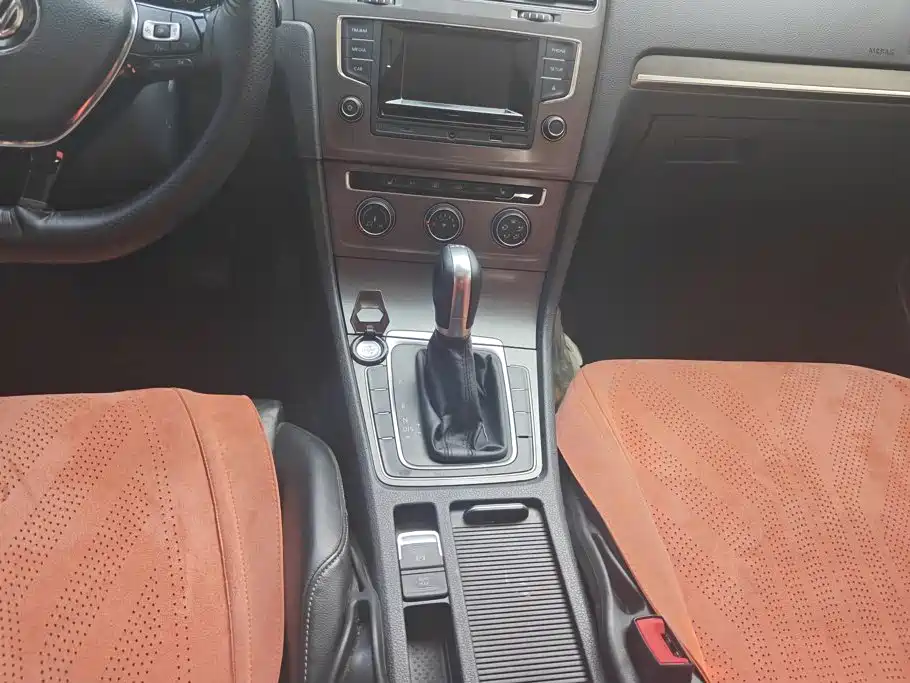 Volkswagen Golf — миниатюра 16