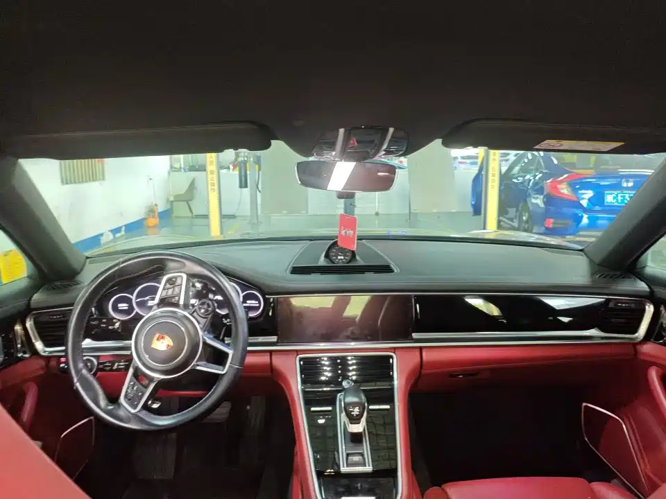 Porsche Panamera — миниатюра 5