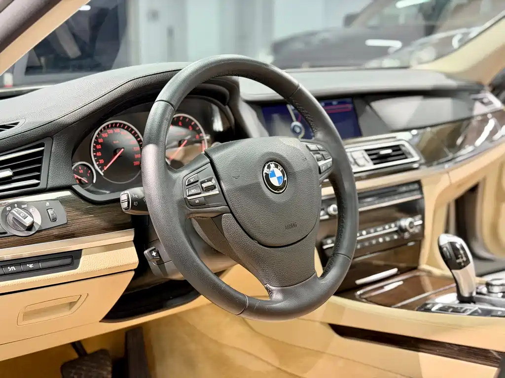BMW 7 Series 7 2010 4.4T