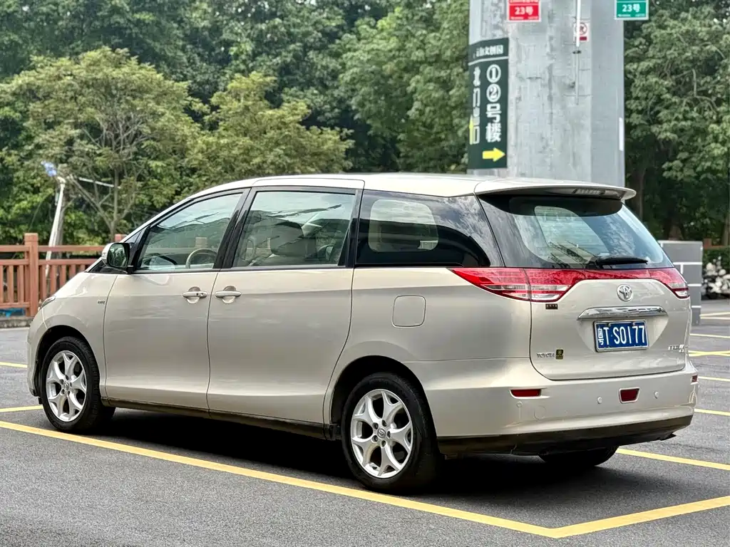Toyota Previa 2006 2.4L 7 Luxury