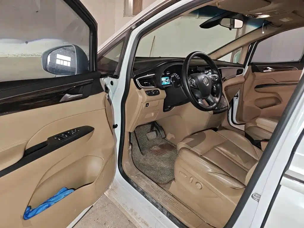 Buick GL8 — миниатюра 12