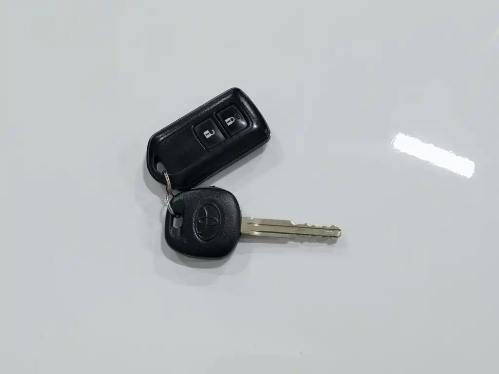 Toyota Yaris L — миниатюра 19