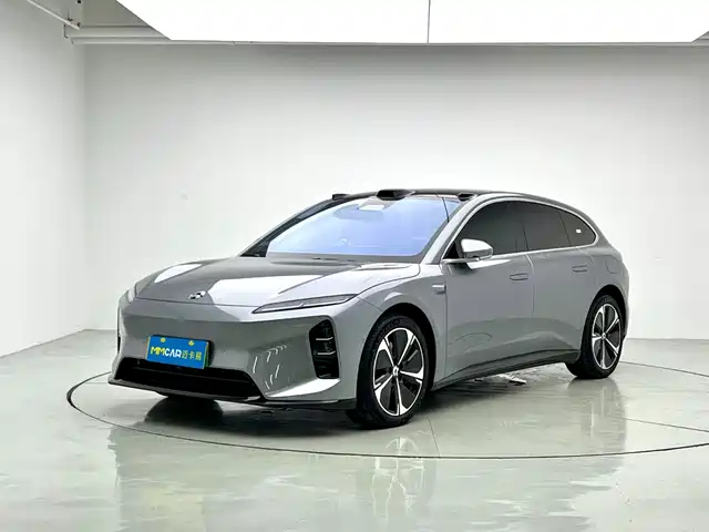 2025 Nio ET5