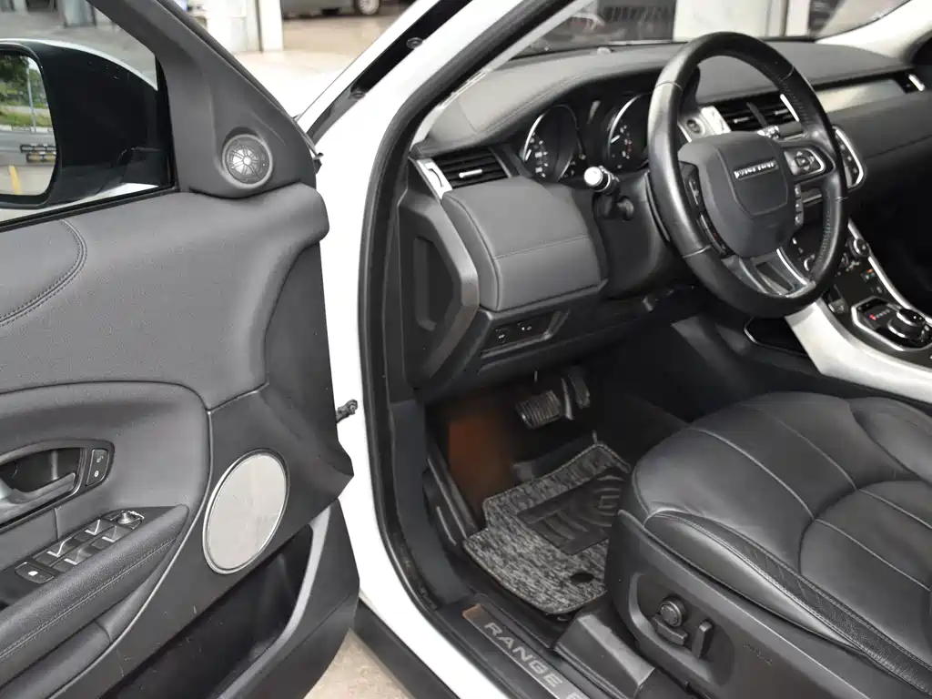 Land Rover Evoque — миниатюра 6