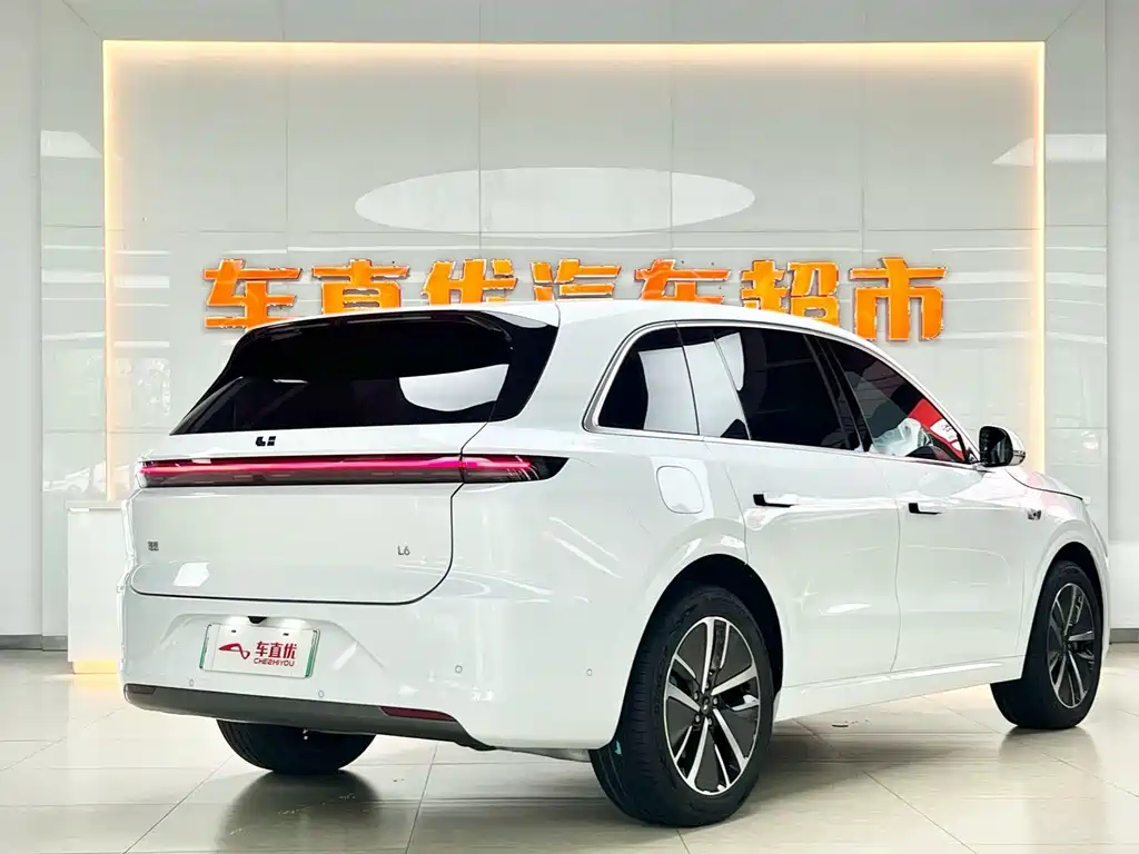 Li Auto L6 2024 Pro