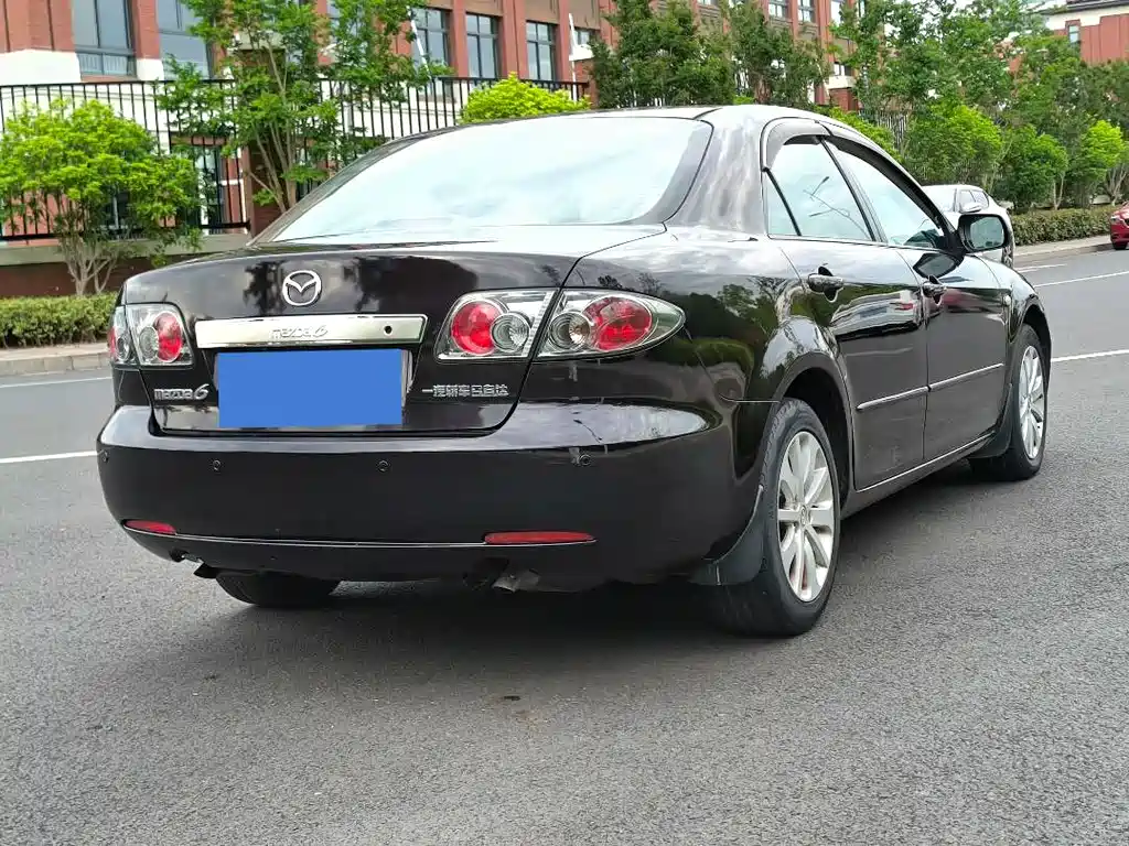 Mazda Mazda6 2011 2.0L AT Fashion