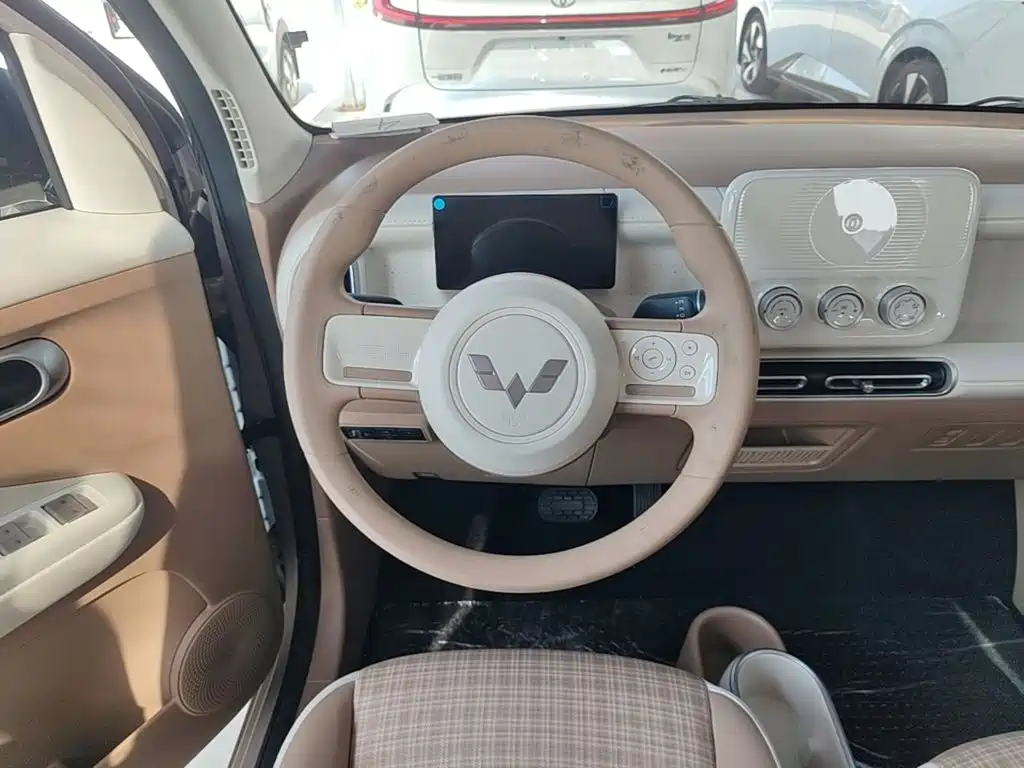 Wuling MINIEV — миниатюра 11