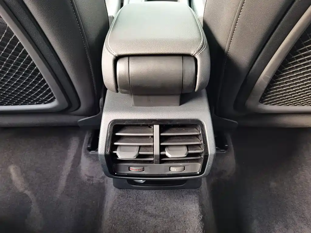 Audi Q3 Sportback — миниатюра 26