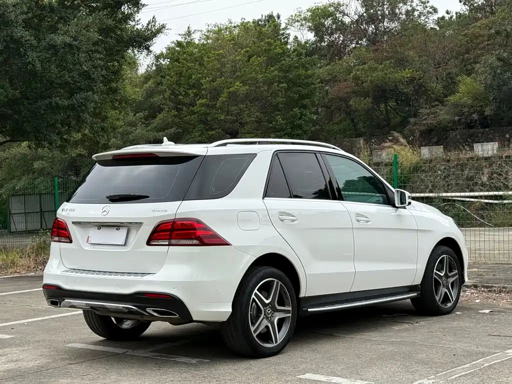 MERCEDES-BENZ GLE