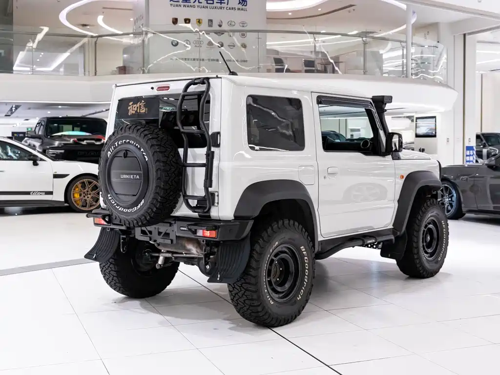 Suzuki Jimny — миниатюра 8