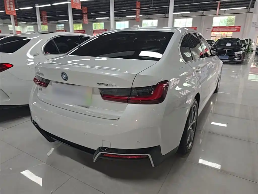 BMW i3 2024 eDrive 35 L