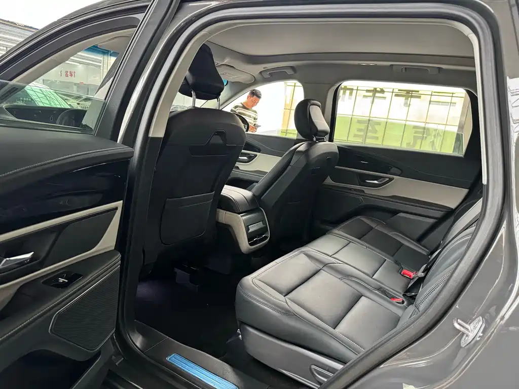 Lincoln Nautilus 2023 2.0T