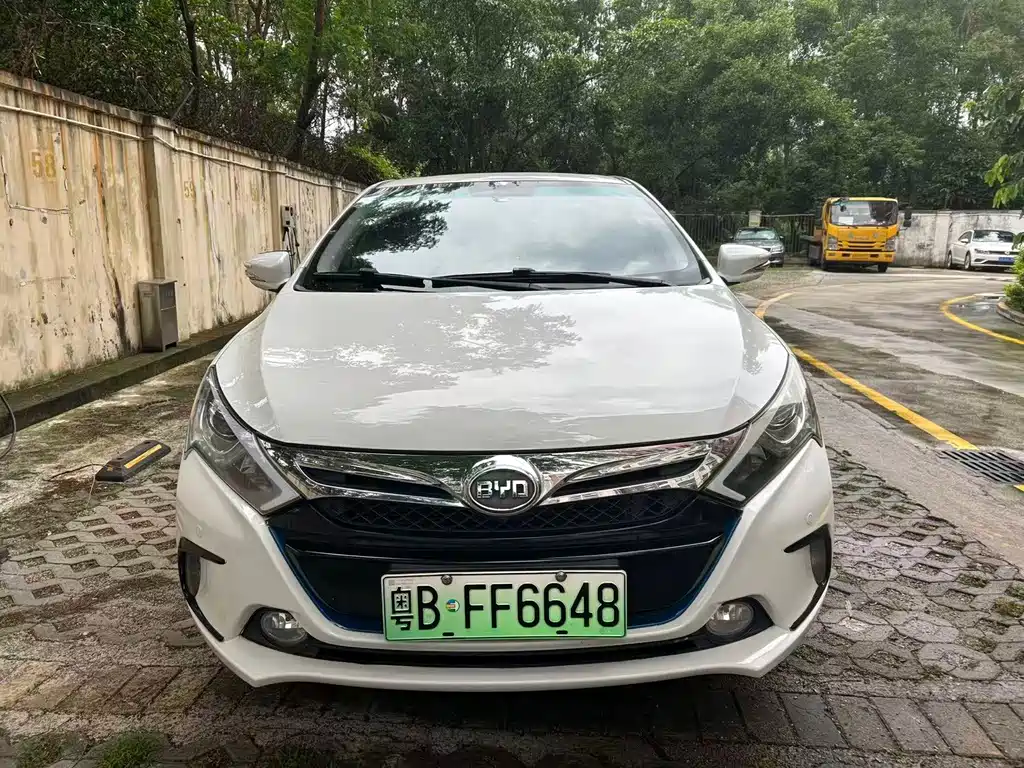 BYD Qin NEV — миниатюра 2