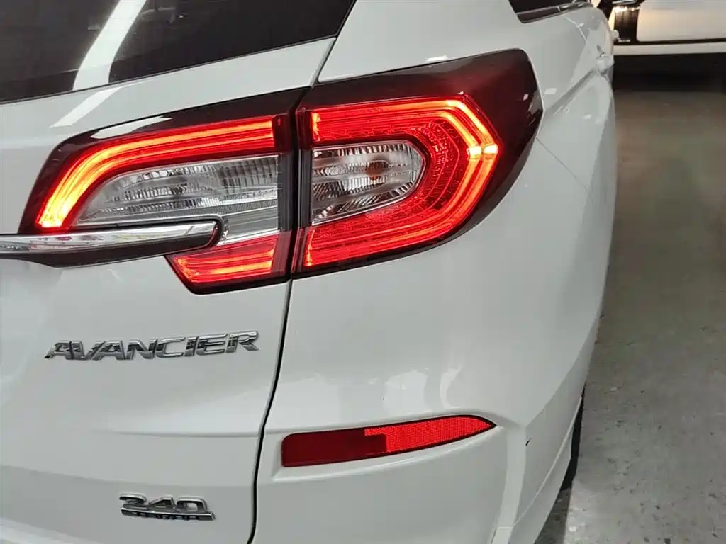 Honda Avancier 2019 240TURBO Elite