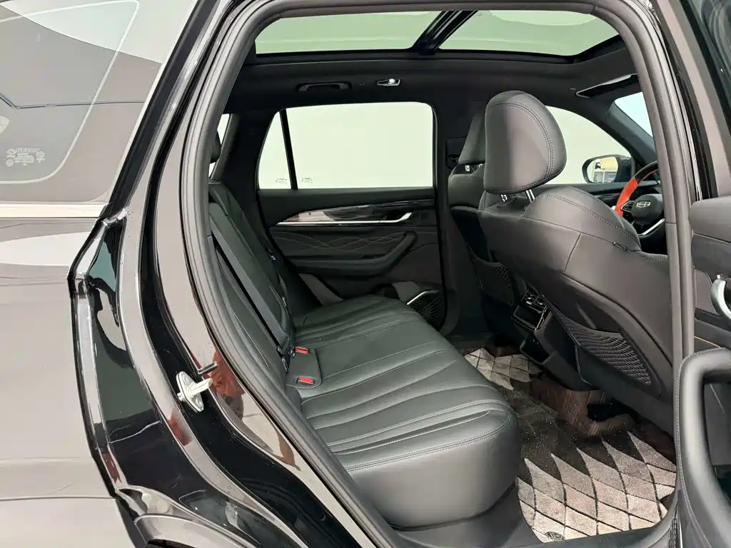 Geely Xingyue L — миниатюра 24