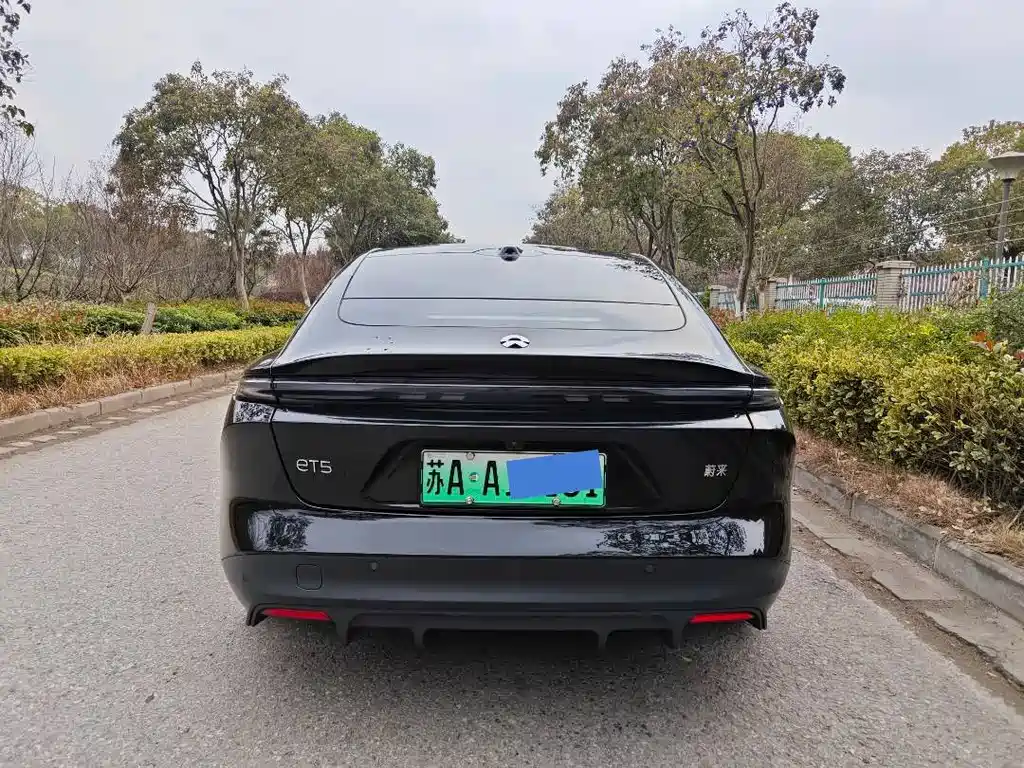 NIO NIO ET5
