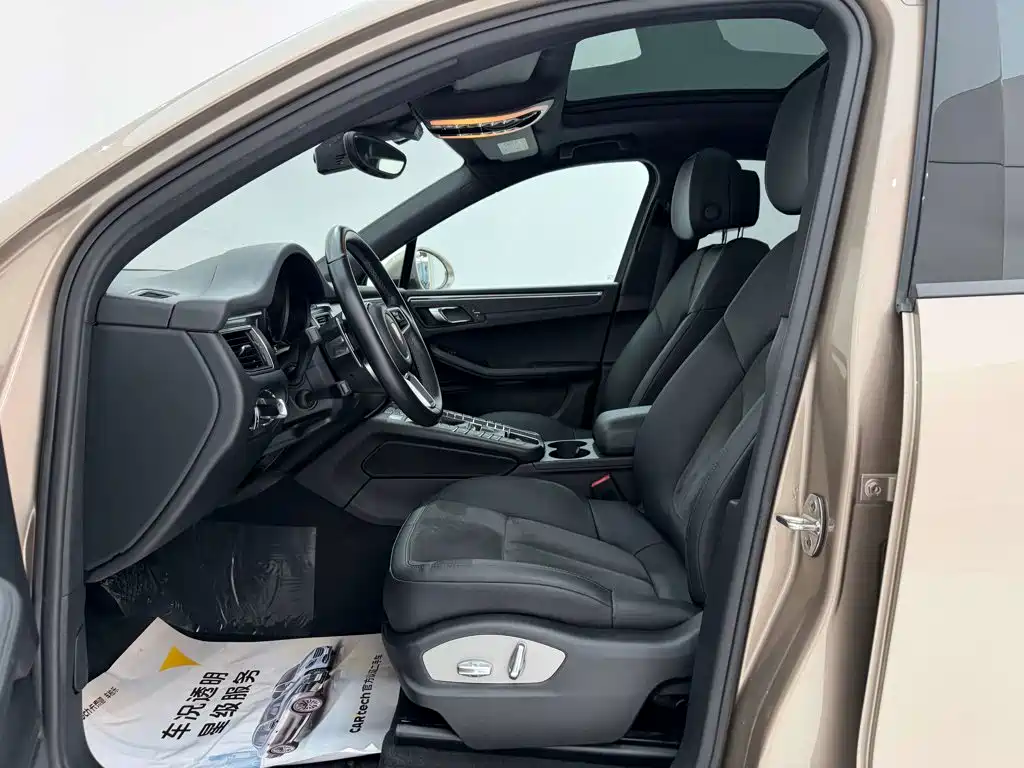 Porsche Macan — миниатюра 17
