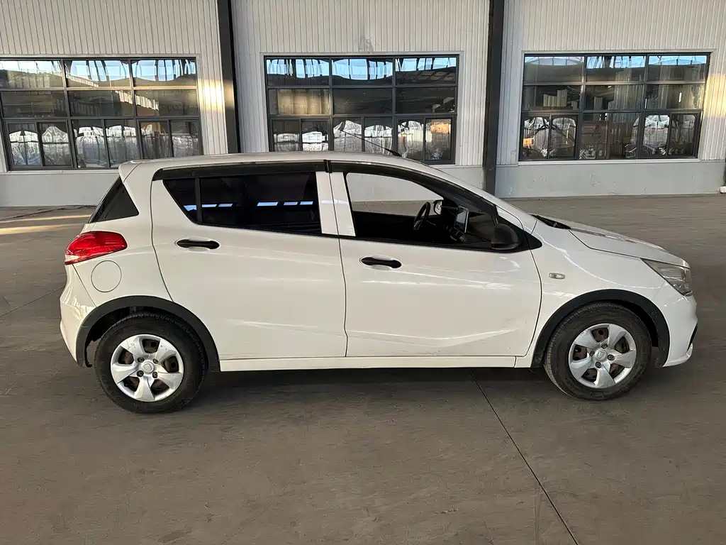 Baojun 310 2016 1.2L MT