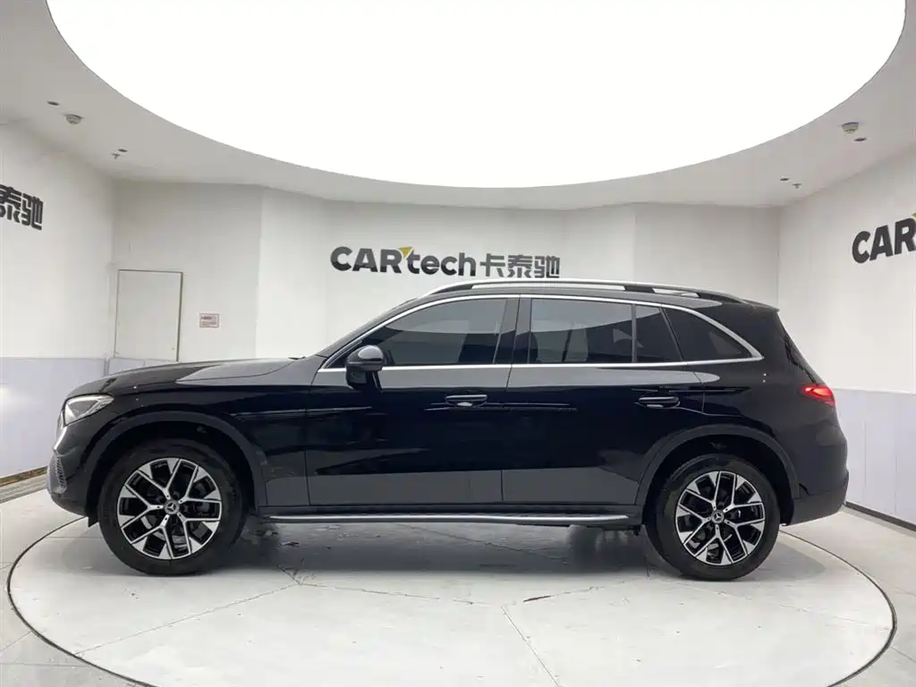 Mercedes-Benz GLC 2024 GLC 260 L 4MATIC 5 мест