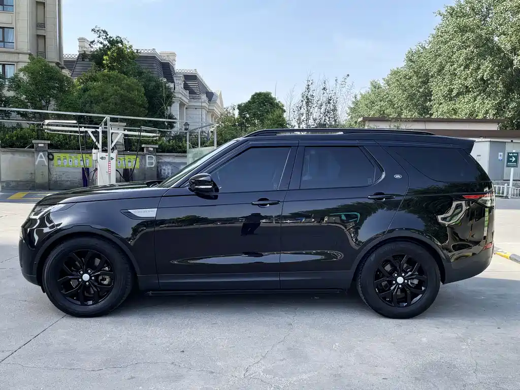 Land Rover Discovery 2.0T SE, фото 10