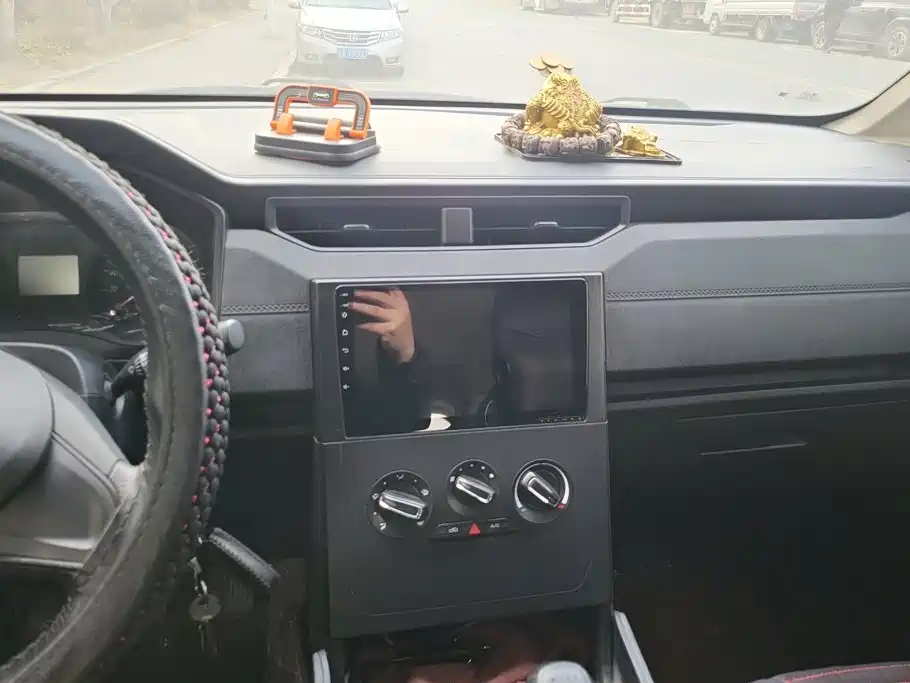 Wuling Hongguang PLUS — миниатюра 13