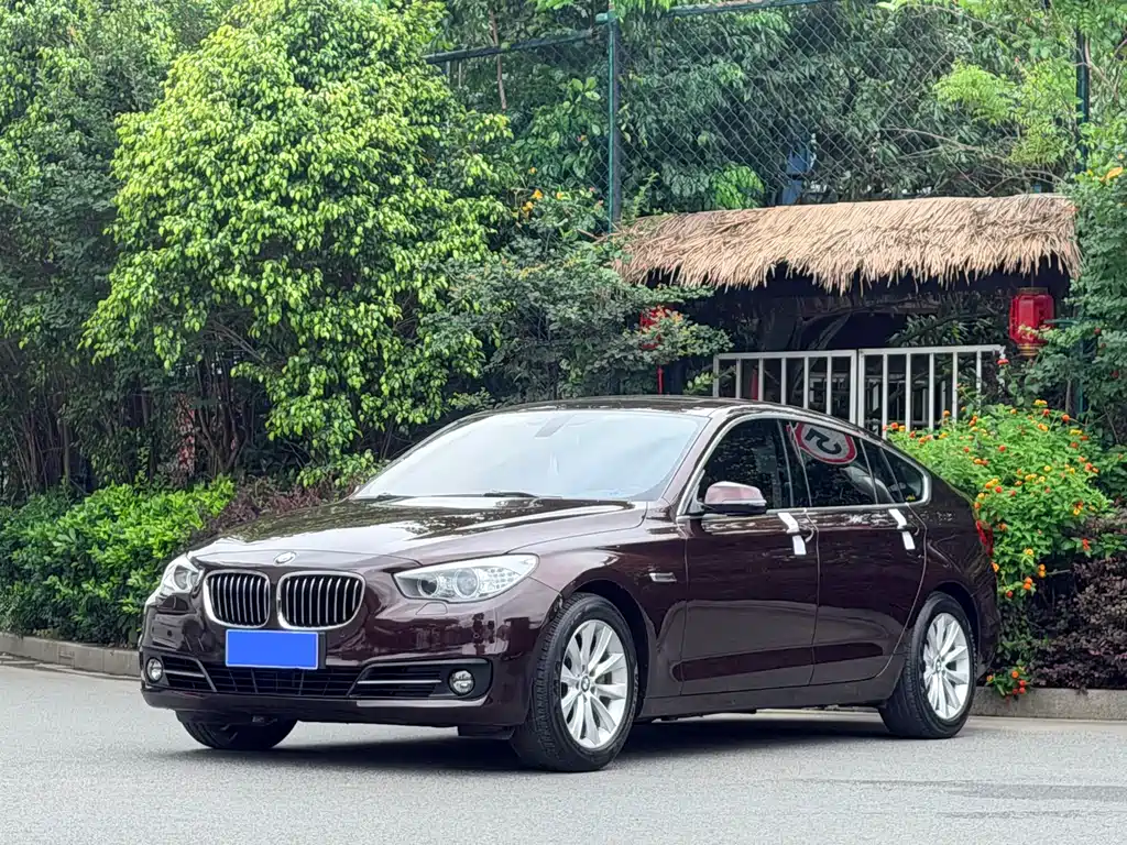 BMW 5 Series GT 5 GT 2014 528i Lead