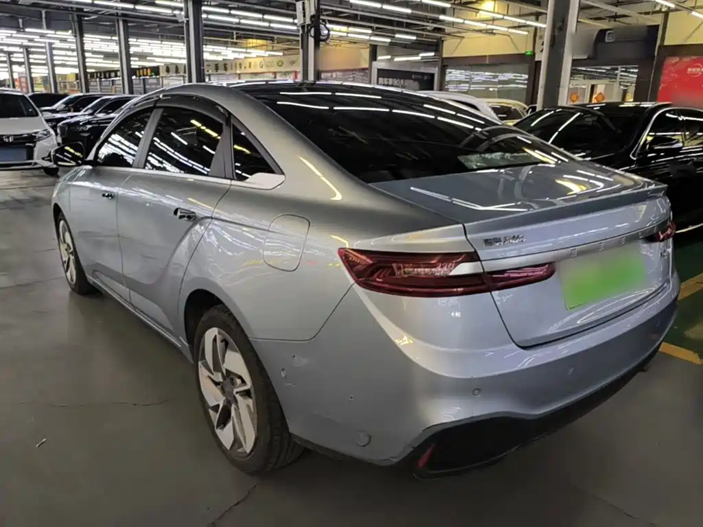 Geely A