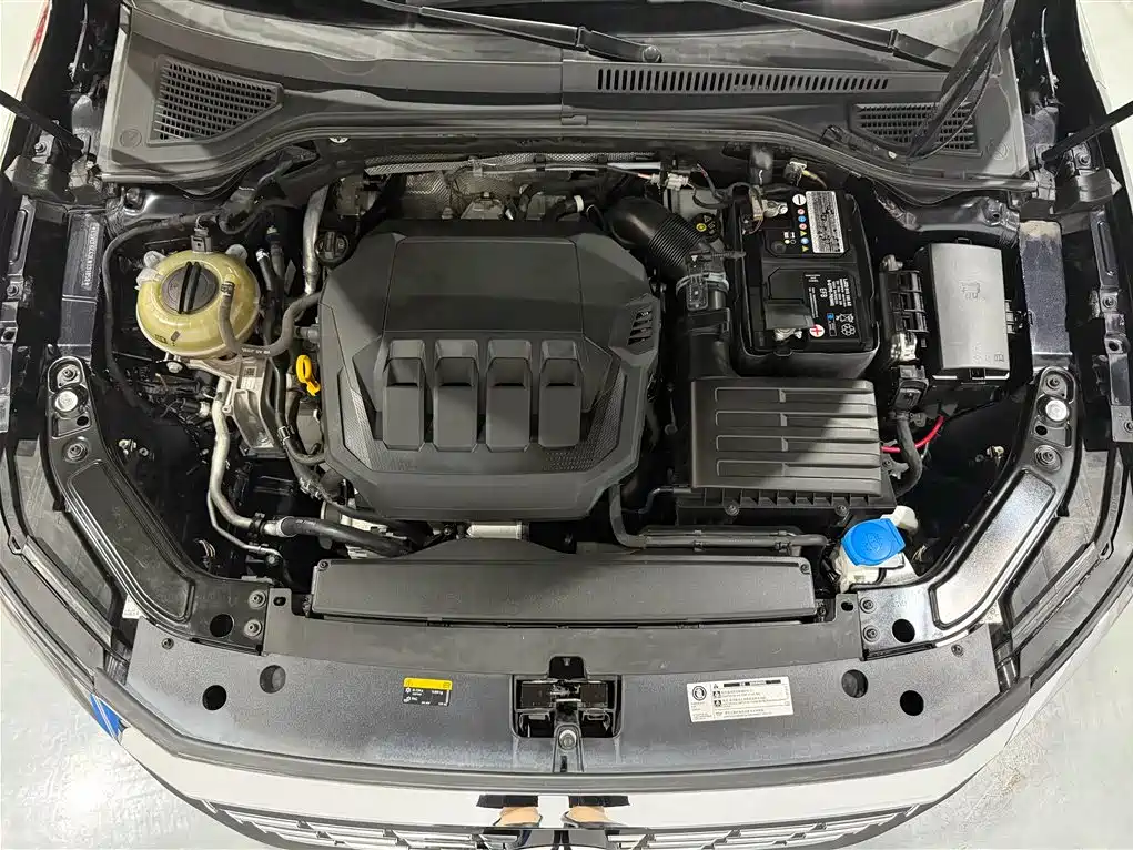 Volkswagen Passat 2020 330TSI Elite VI