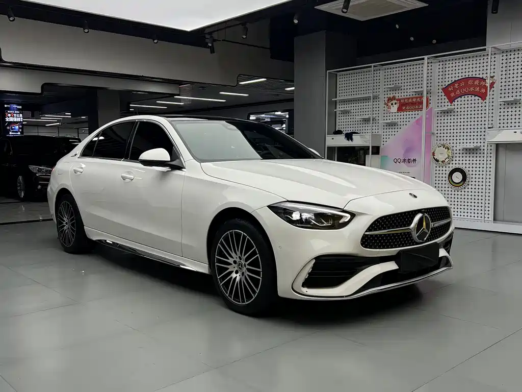 Mercedes-Benz C-Class 2024