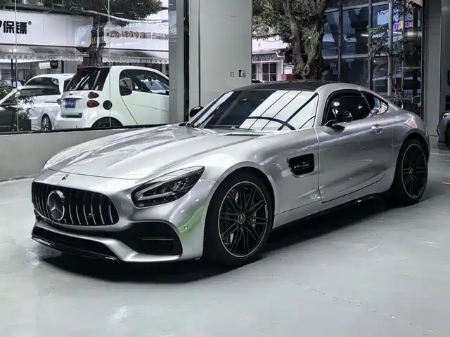 MERCEDES-BENZ AMG GT