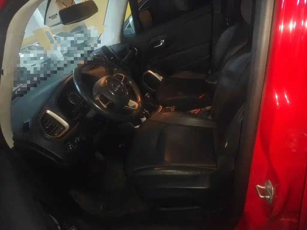 Jeep Renegade — миниатюра 16
