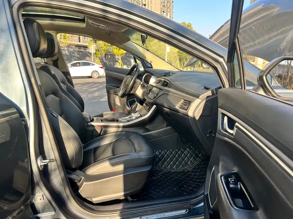 GEELY AUTOMOBILE EMGRAND GS