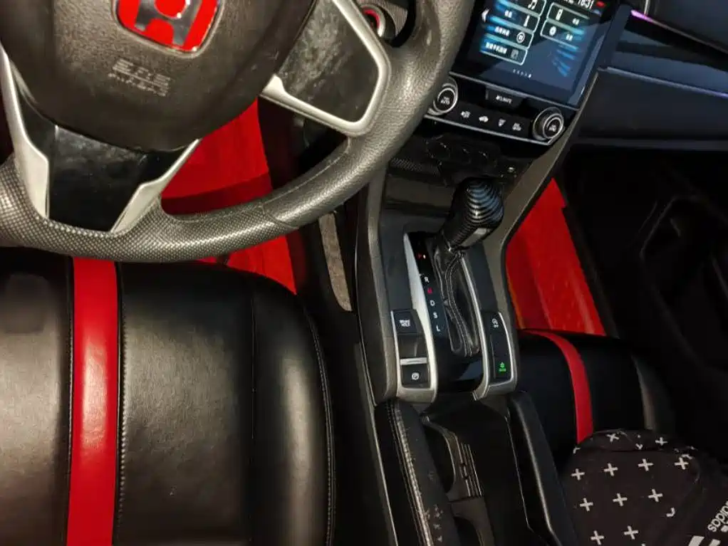 Honda Civic — миниатюра 12