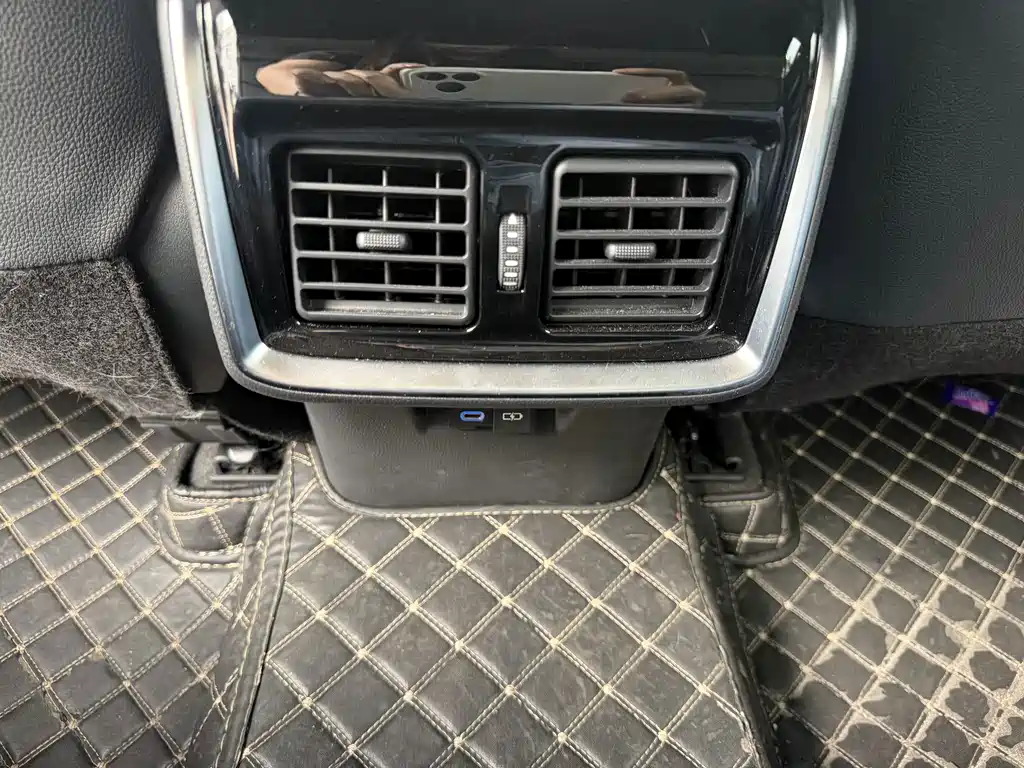 Toyota Harrier — миниатюра 6