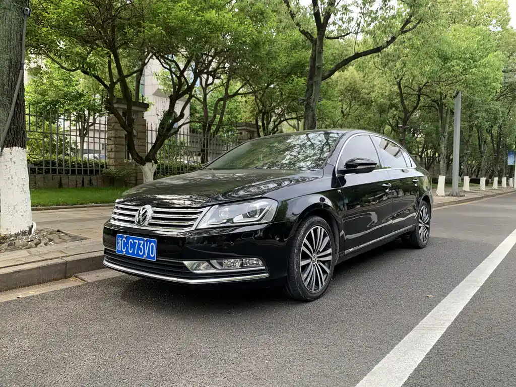 Volkswagen Magotan 2013