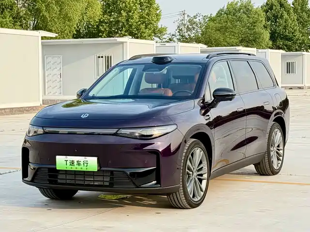 2025 Leapmotor C16
