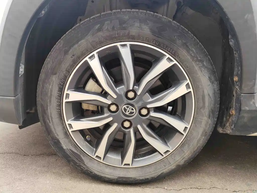 TOYOTA YARIS L ZHIXUAN