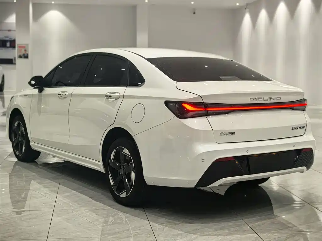 BAIC BEIJING EU5 PLUS