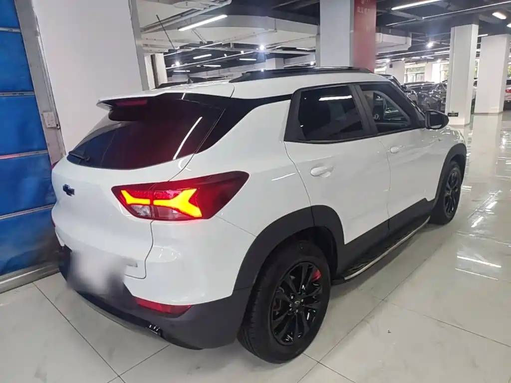 Chevrolet Tracker — миниатюра 7