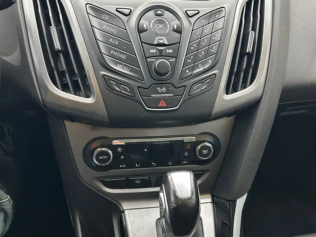 Ford Focus — миниатюра 16