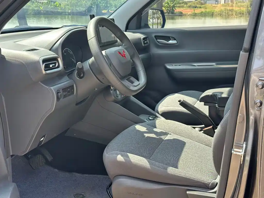 Wuling Hongguang EV — миниатюра 4