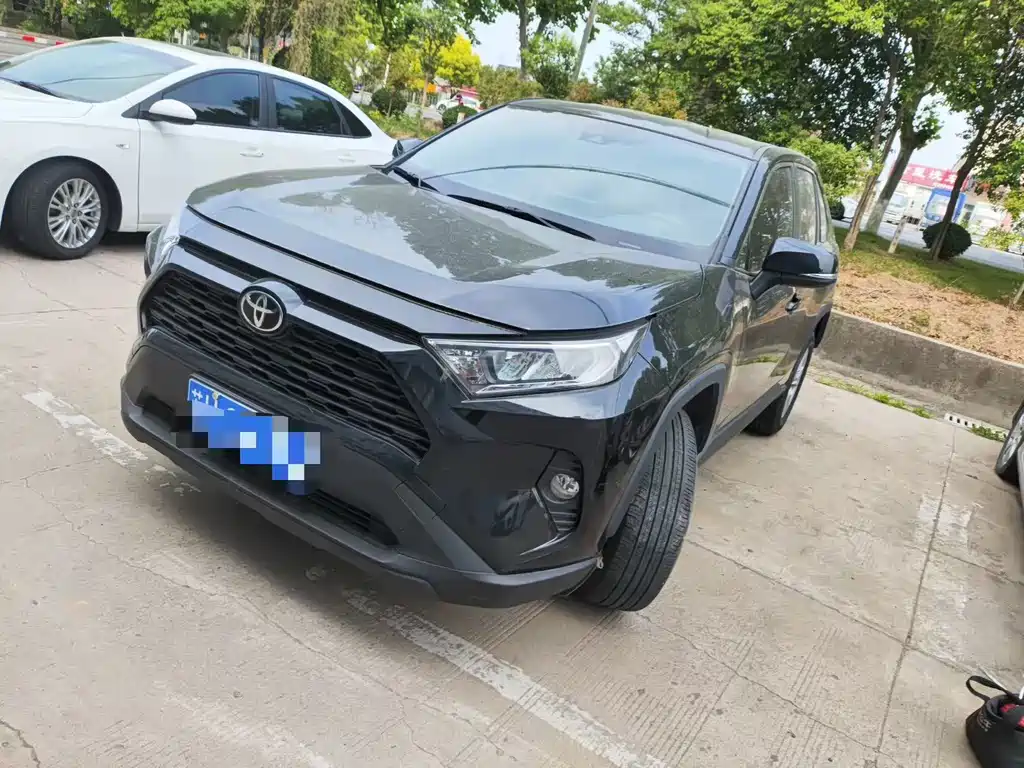 Toyota RAV4 2023