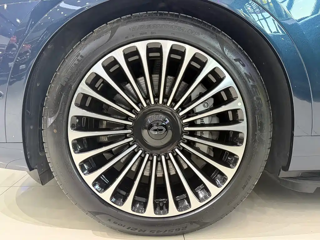 Aito M9 2025 Ultra 52kWh 6 мест (192 )